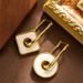French Light Luxury Exquisite Socialite Style Asymmetrical Geometric Ear Buckle For Women With A Sense Of Luxury,_ipsvogv.com