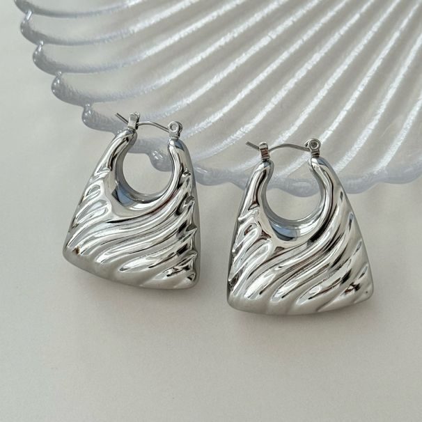Unisex Real Gold Electroplated Titanium Steel Vinatage Hollow Fashion Shoulder Bag Trapezoidal Earrings_ipsvogv.com