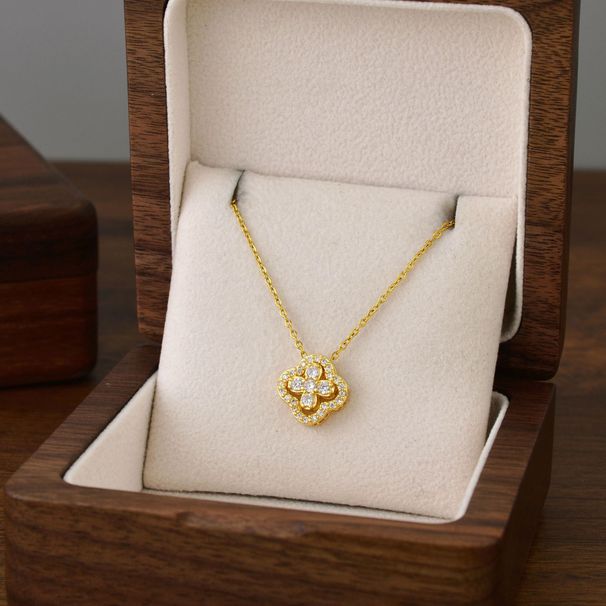 Lucky Clover Titanium Steel Necklace Women's Flower Can Be Separated Multiple Wearing Methods Design Luxury Fashion_ipsvogv.com