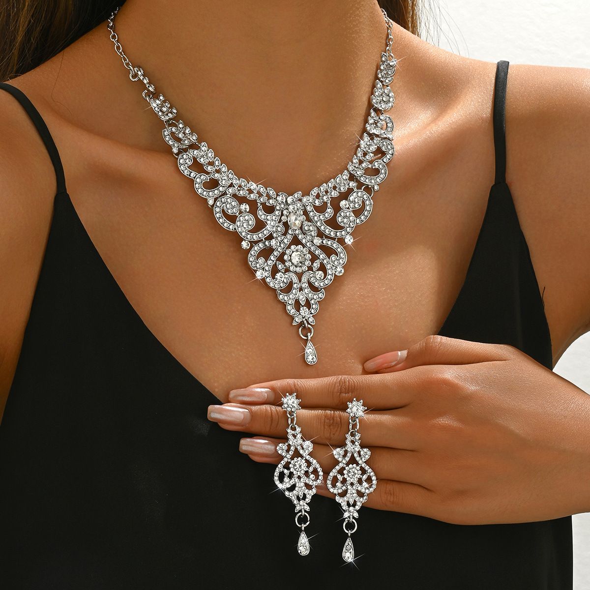 2024 Necklace Earrings Diamond Jewelry High-end Wedding Dress Evening Gown Accessories Two-piece Set_ipsvogv.com