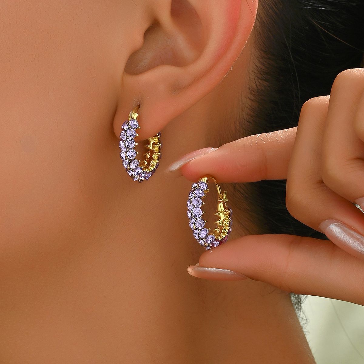 Women’s Jewelry Set Fashion Hot Selling Fashion Trend Inlaid Zircon Earrings For Women Personalized Niche Design High End Ear Clips Versatile Earrings_ipsvogv.com