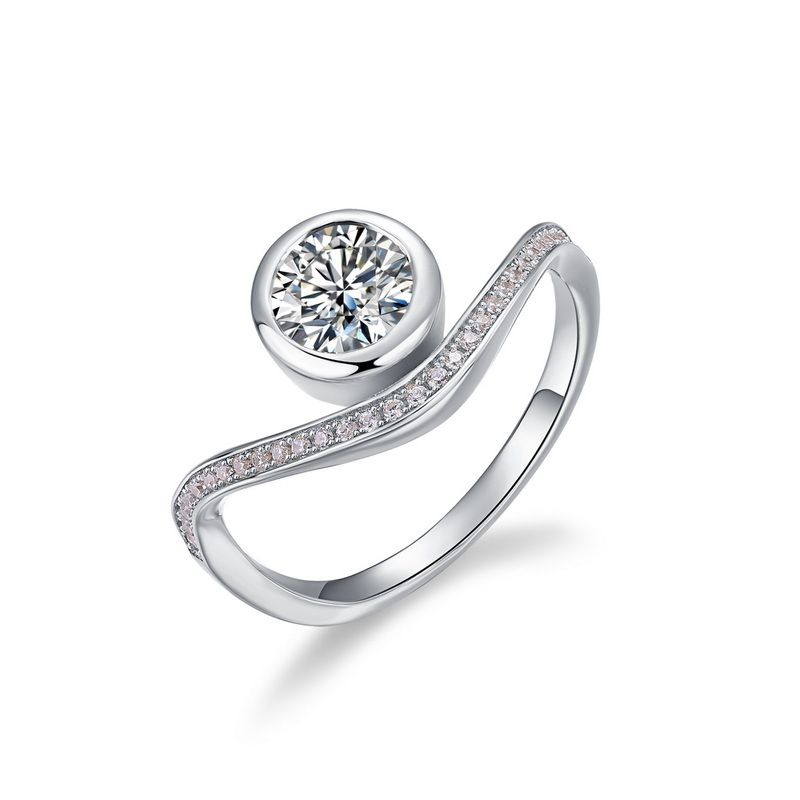 Brilliant Moissanite Diamond Ring Female V Shaped Crown Ring Silver Inlaid Closed Fashion Ring_ipsvogv.com