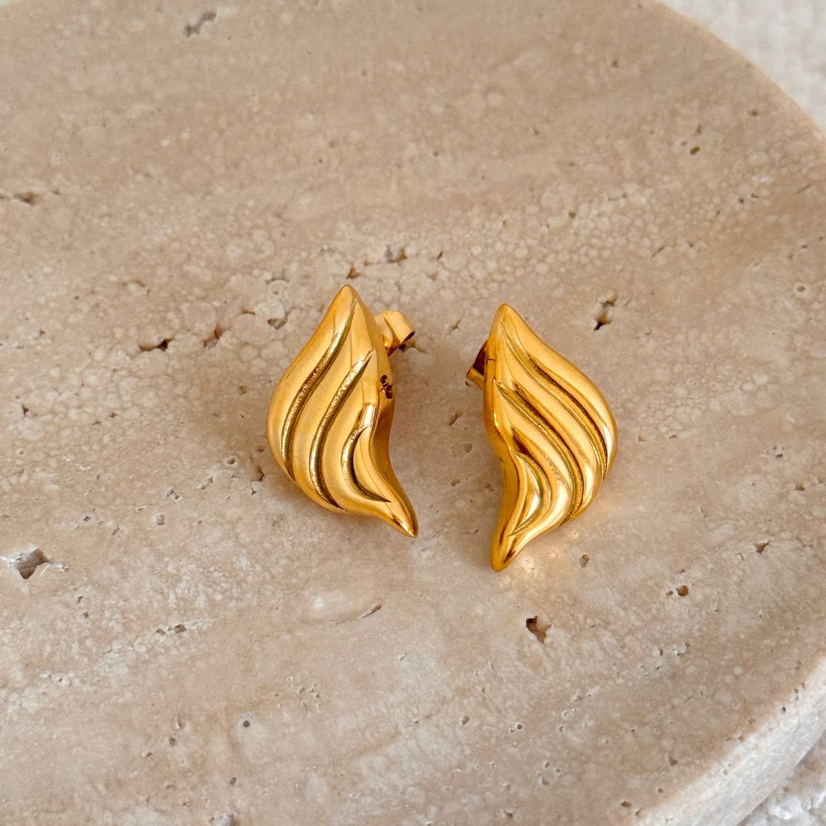 Fashionable Niche INS Retro Cicada Pupa Squirrel Tail Earrings Fashionable Jewelry_ipsvogv.com