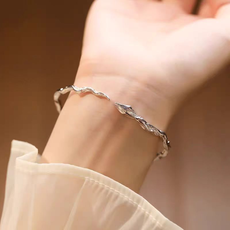 Spirit Snake Silver Zodiac Women's Bracelet, Born For Year Of The Snake, Niche, Minimalist, Elegant, Versatile, High-end_ipsvogv.com