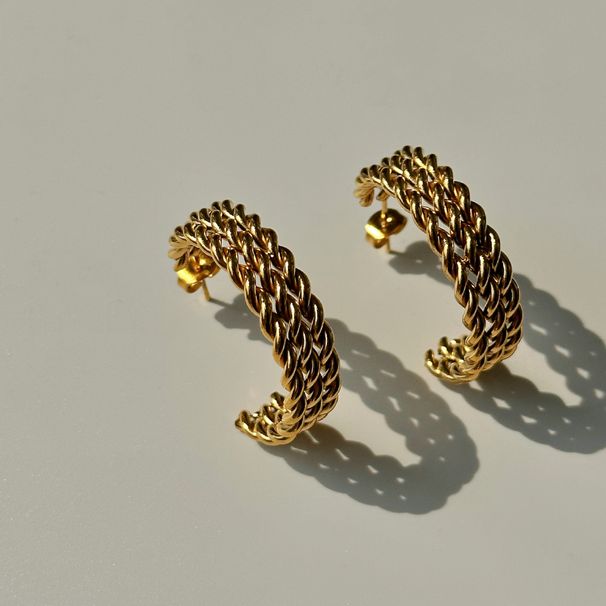 Unisex Fashionable Niche Electroplated Titanium Steel Three Layer Twisted Super Bright C Earrings_ipsvogv.com