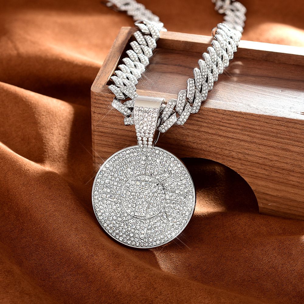 Sun Round Hip-Hop Personality Full Diamond Cuban Chain Pendant_ipsvogv.com