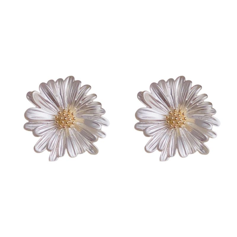 S Silver Needle Fashion Sweet Versatile Metal Daisy For Women Niche Simple Light Luxury Design Sense Earrings_ipsvogv.com