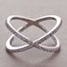 Cao Shi's New Simple Elegant Cross Inlaid Zirconia Diamond Copper Ring Is A Fashionable And Versatile Street Photography_ipsvogv.com
