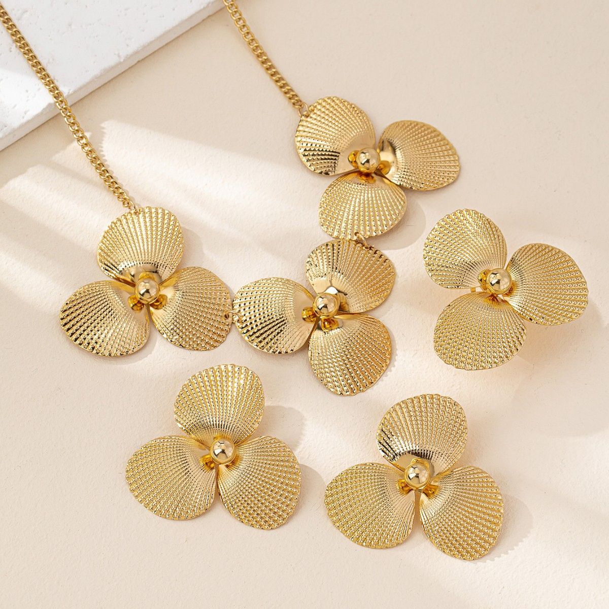 Minimalist 3D Flower Earrings Necklace Ring Set For Women Fashion Versatile Personality Jewelry_ipsvogv.com