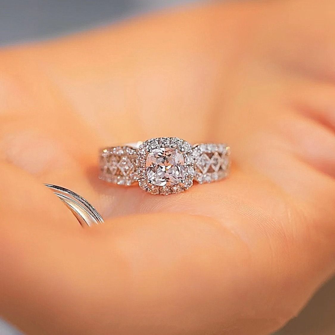 New lace square bag, stone ring, women's silver gold-plated, non fading high-end proposal engagement Mosang diamond ring_ipsvogv.com