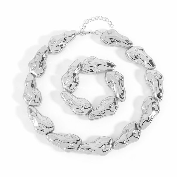 Exaggerated Smooth Wrinkled Beaded Necklace Simple Special Shaped Bead Clavicle Chain Jewelry_ipsvogv.com