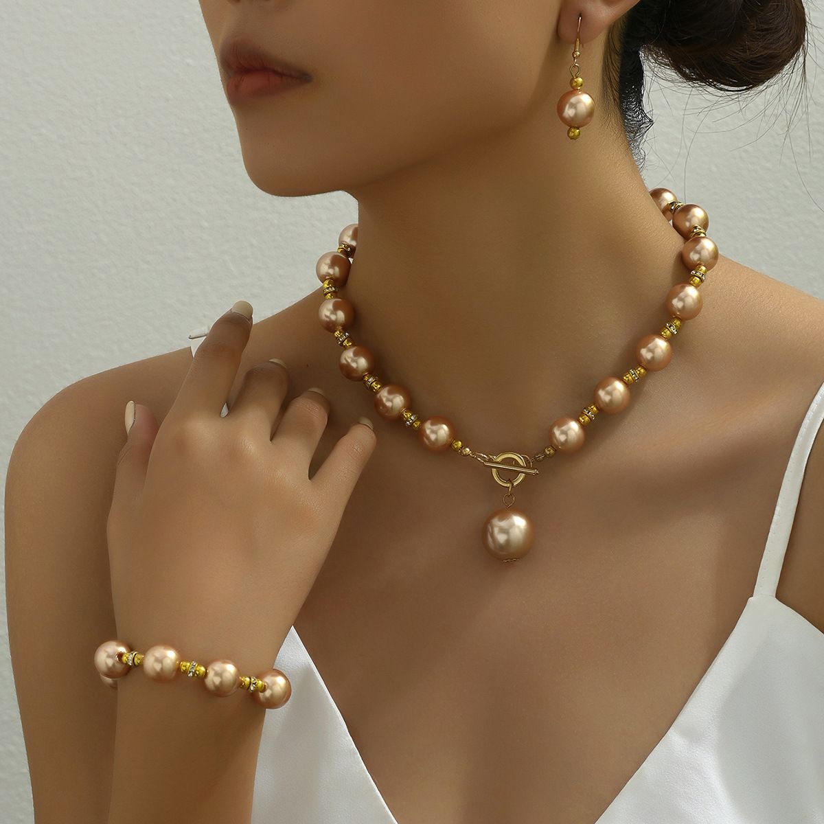 Small and luxurious American pearl necklace, minimalist temperament earring set, versatile women's beaded bracelet_ipsvogv.com