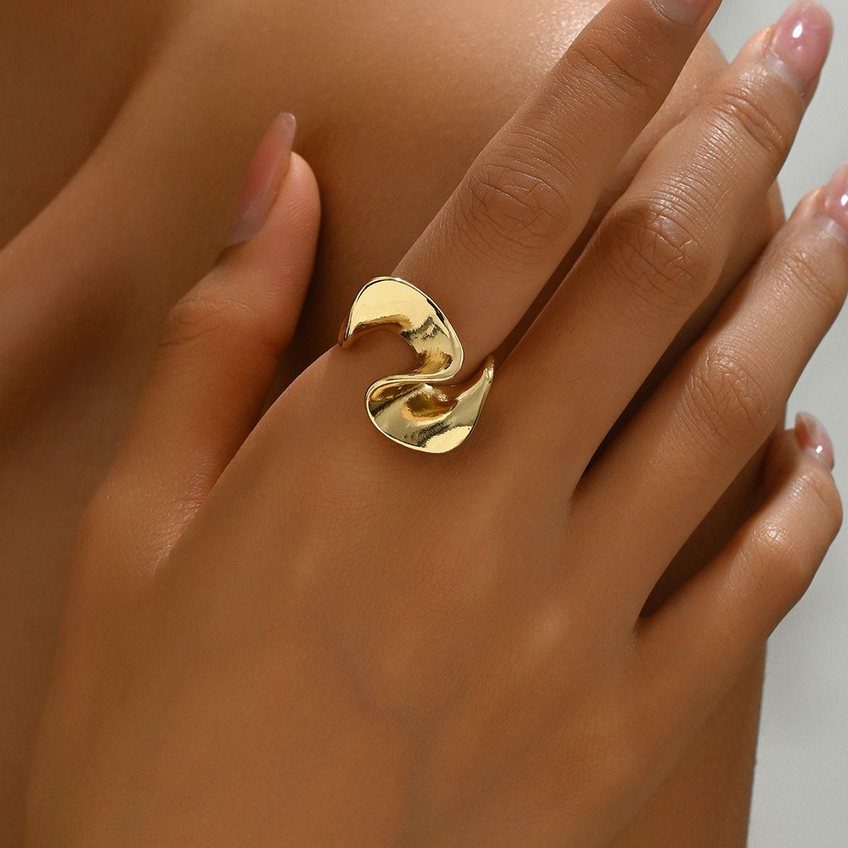 Ins small fragrant style simple sweet food finger electroplated opening adjustable niche design versatile ring_ipsvogv.com
