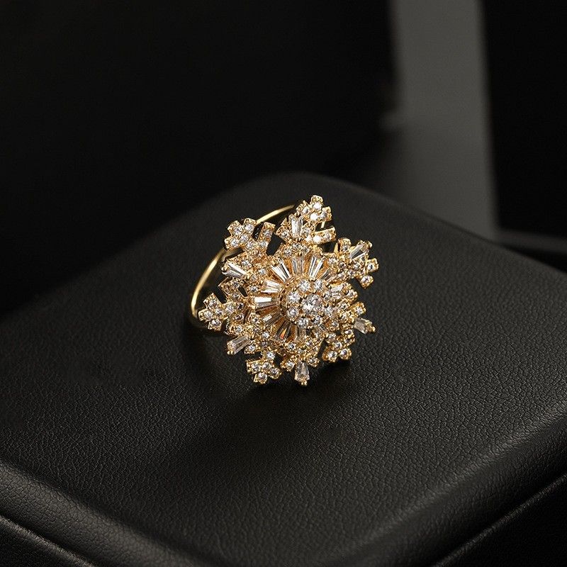 Rotatable Light Luxury Zircon Snowflake Ring Women's High Sense Exquisite Trendy Ring Niche New Versatile Jewelry Wholesale_ipsvogv.com