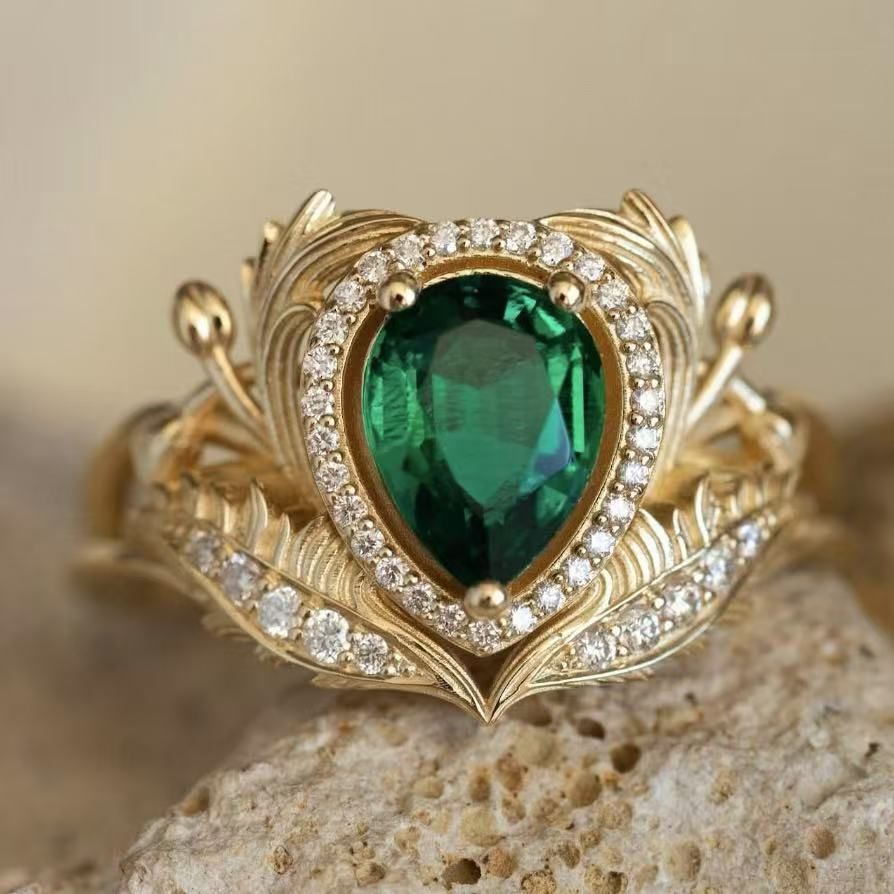 Sanjie's New Women's Ring Electroplated Gold And Inlaid With Green Water Droplets Bracelet_ipsvogv.com