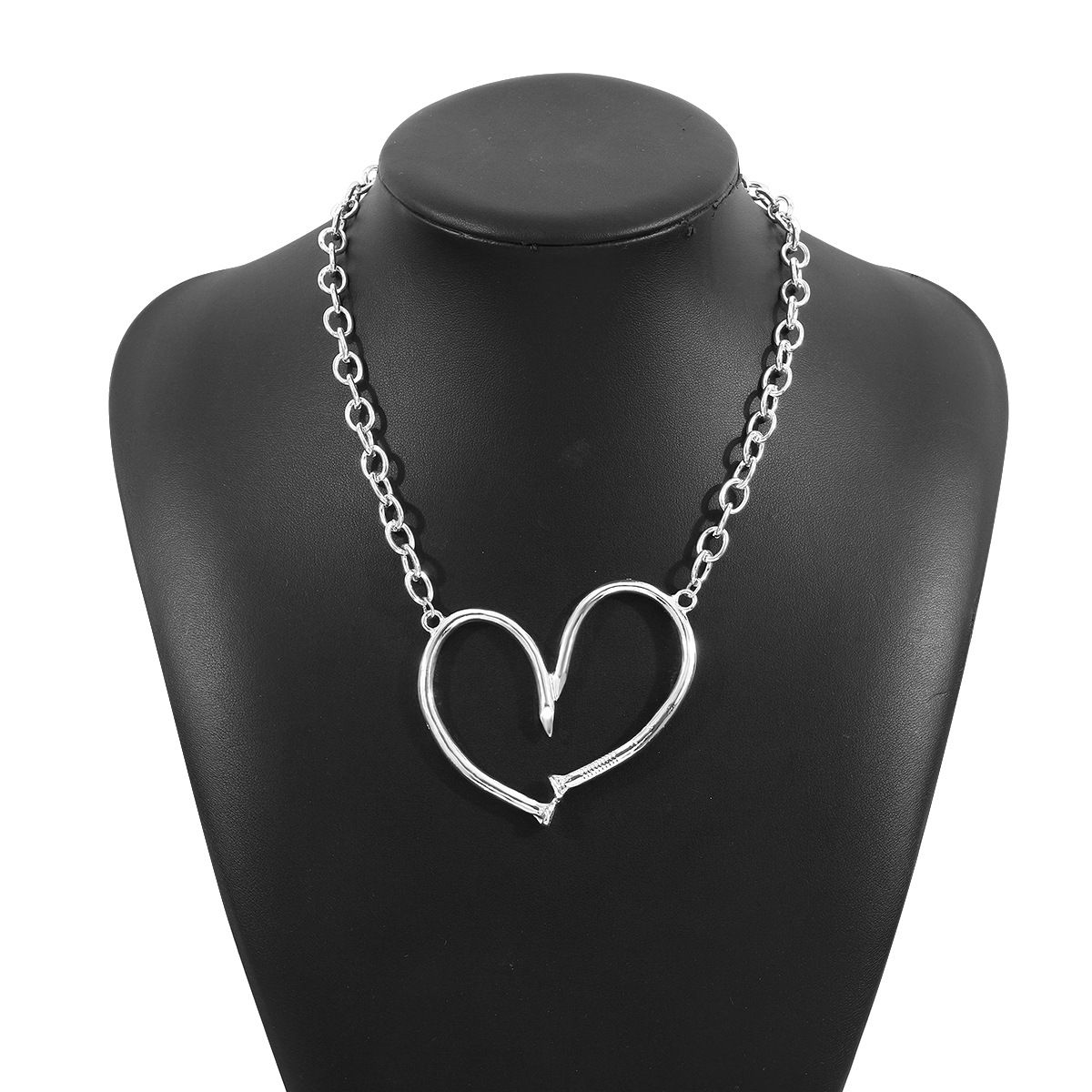 N11861 Summer New ZA Minimalist Alloy Necklace Light Luxury and Unique Hollow Heart Pendant with Collar Chain_ipsvogv.com