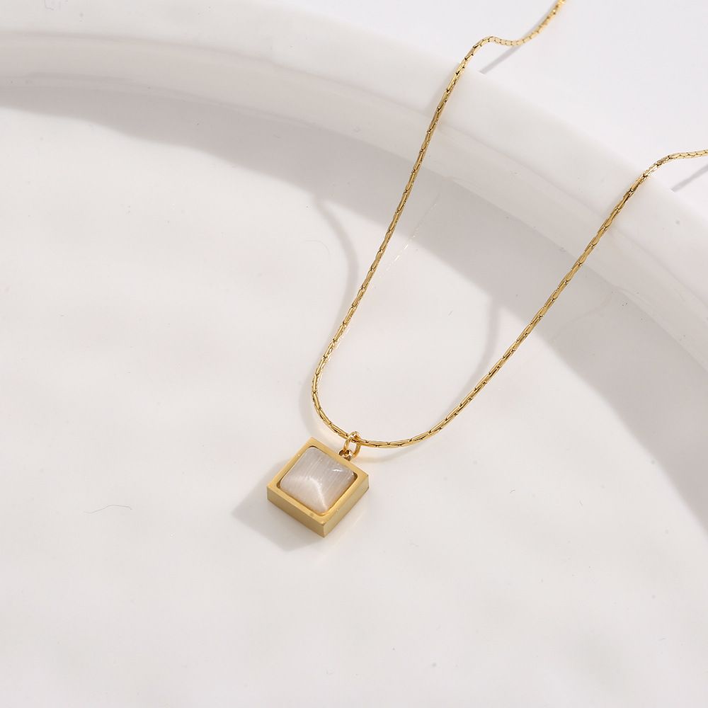New 2022 Titanium Steel Necklace 3D Square Simple Geometric Smooth Square Shell Necklace Women's Accessories Trend_ipsvogv.com