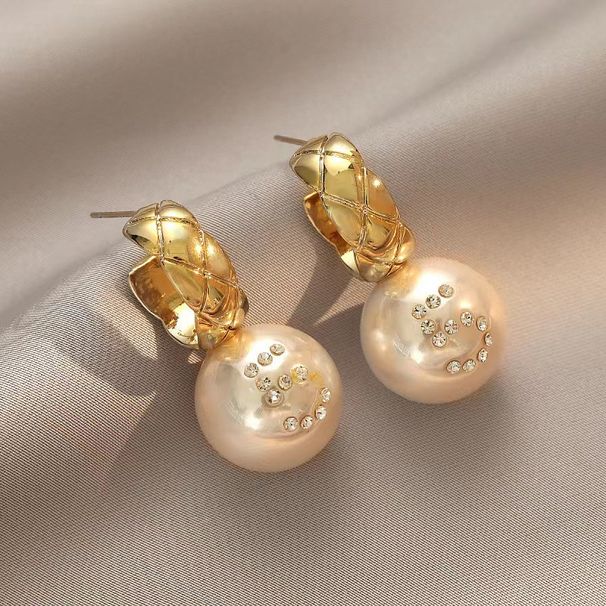 Women's s925 silver needle vintage pearl earrings new trendy high-grade light luxury earrings fashionable all-match earrings for women_ipsvogv.com