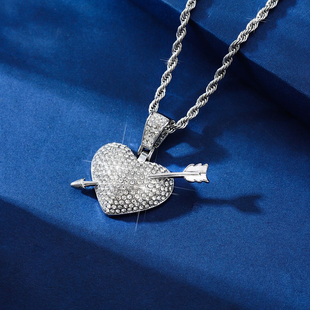 New Love at First Sight Diamond Pendant Fashion Simple Fried Dough Twists Chain Hip Hop Style Men's and Women's Advanced_ipsvogv.com
