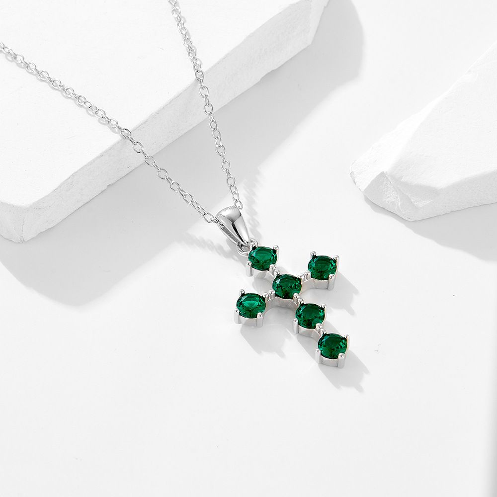 Women's Jewelry Retro Light Luxury Emerald Zircon Cross Pendant Necklace Female 925 Sterling Silver Clavicle Chain_ipsvogv.com