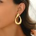 Geometric Niche Sweet Cool Earrings Personality Exaggerated Twisted Design Earrings High End Sense Of Versatile U Shaped Earrings For Women_ipsvogv.com