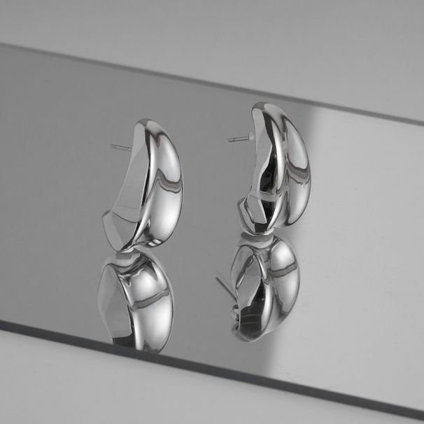 Retro Plated Titanium Steel Irregular Melon Seed Hollow Earrings_ipsvogv.com