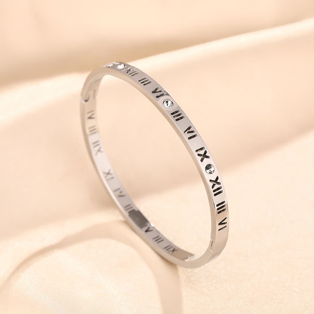 minority Design Titanium Steel Female Roman Numeral Diamond Light Luxury High-grade Color Fast Bracelet_ipsvogv.com