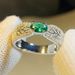 Cao Shi's Emerald Tourmaline Ring, Wheat Ear Hollowed Out Ribbon, Female Niche Design, Small Row Diamond Ring_ipsvogv.com