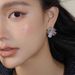 Women's Jewelry Retro Diamond Flower Earrings Light Luxury High End Design Exquisite Fashion Texture Personality Earrings_ipsvogv.com