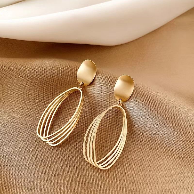 Women's earrings needle earrings for women European and American high-end long geometric oval earrings matte frosted fashionable ear jewelry trend_ipsvogv.com