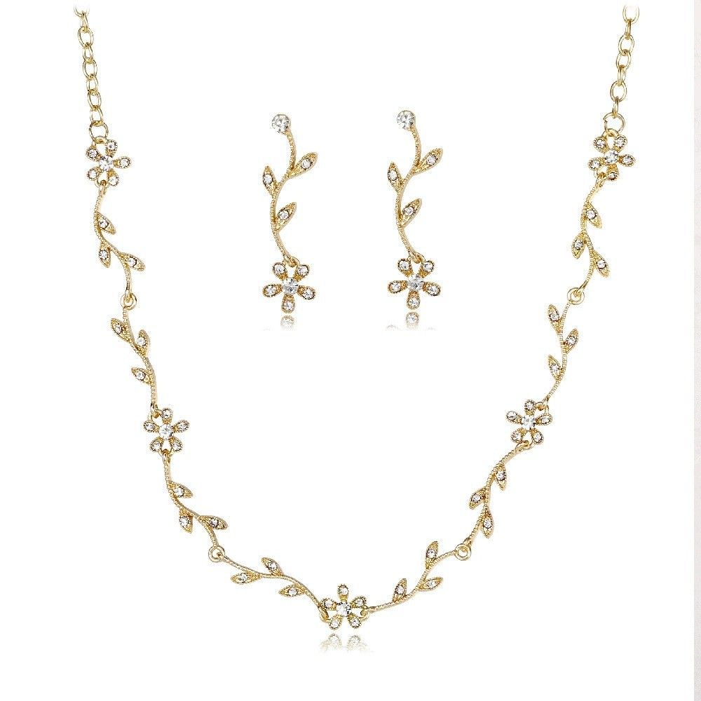 Luxury Accessories Necklace Bracelet Earrings Three-Piece Niche High-End Set Dress Versatile Jewelry_ipsvogv.com