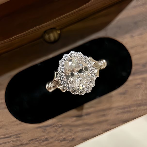 plated Gold Flower Silver Diamond Handheld Pigeon Egg Zircon Feeling Wedding Ring, Light Luxury Exquisite Versatile Ring ,_ipsvogv.com