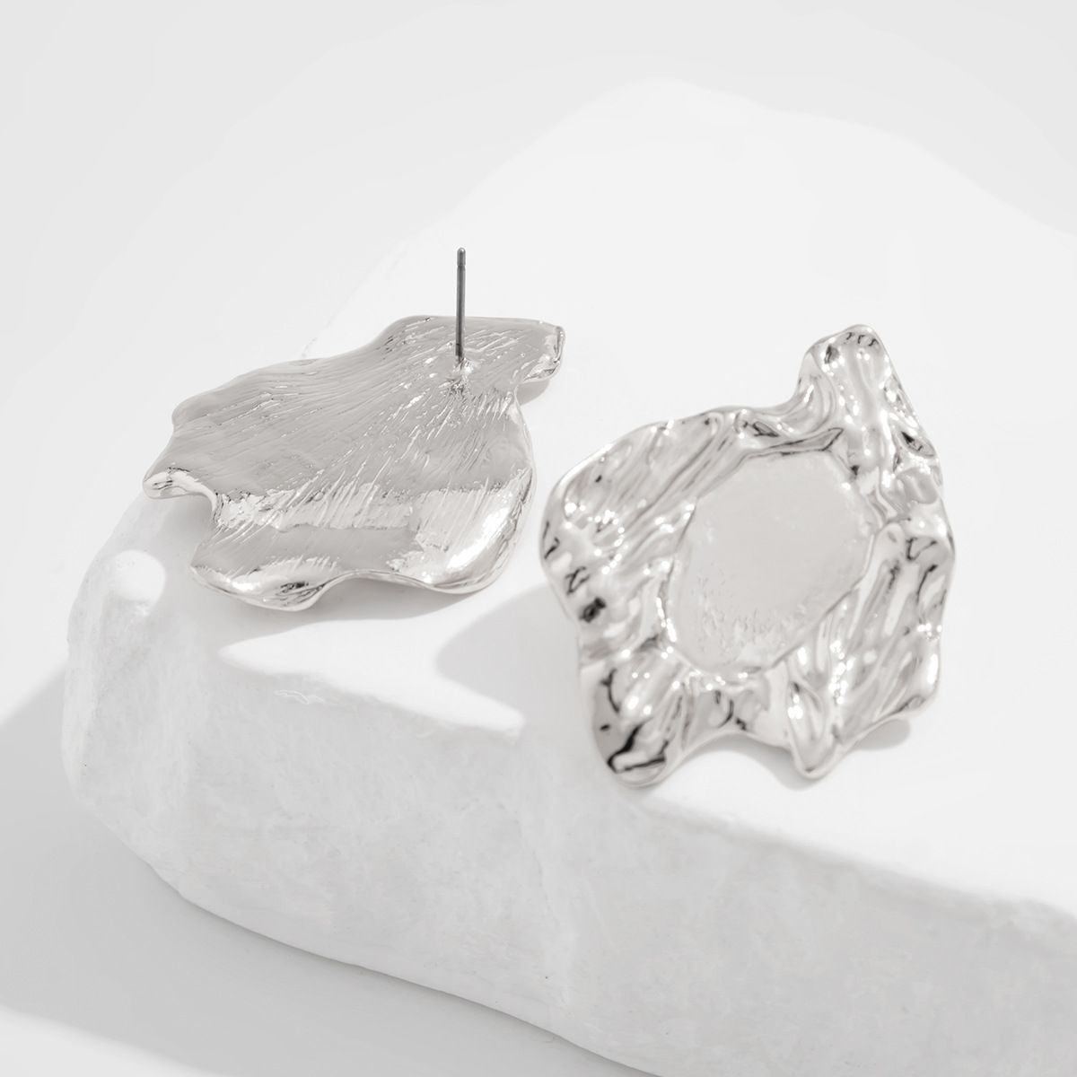 Minimalist Metal Round Smooth INS Style Water Ripple Irregular Geometric Earrings For Women_ipsvogv.com
