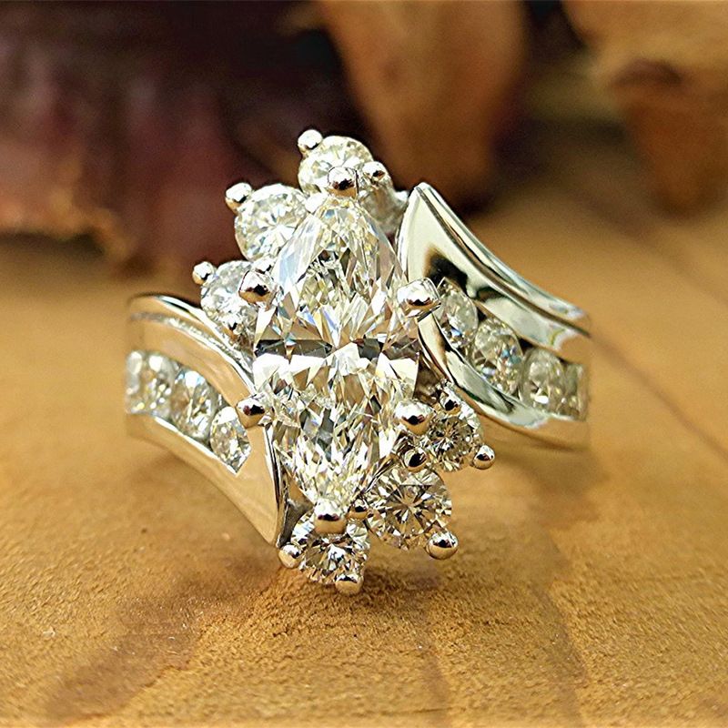 Cao Shi Jewelry Creative Horse Eye Shaped Zircon For Women's Niche Design Luxury Ring_ipsvogv.com