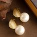 Korean Fever Style Fashionable Oversized Pearl With Simple And Cool Silver Needle Earrings For Women's Temperament_ipsvogv.com