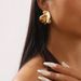 E12594 Irregular ZA with Geometric Flower Bud and Metallic Texture Earrings_ipsvogv.com