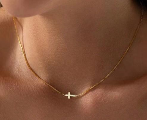 Brass Real Gold Electroplating Hot Sales Simple Twisted Circle Pendant Fashionable Ladies Three Layer Necklace_ipsvogv.com