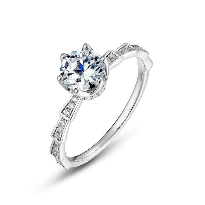 new Brilliant D Color One Carat Moissanite Diamond Ring Female S925 Silver Snake Bone Trapezoidal Single Row Ring Light Luxury_ipsvogv.com