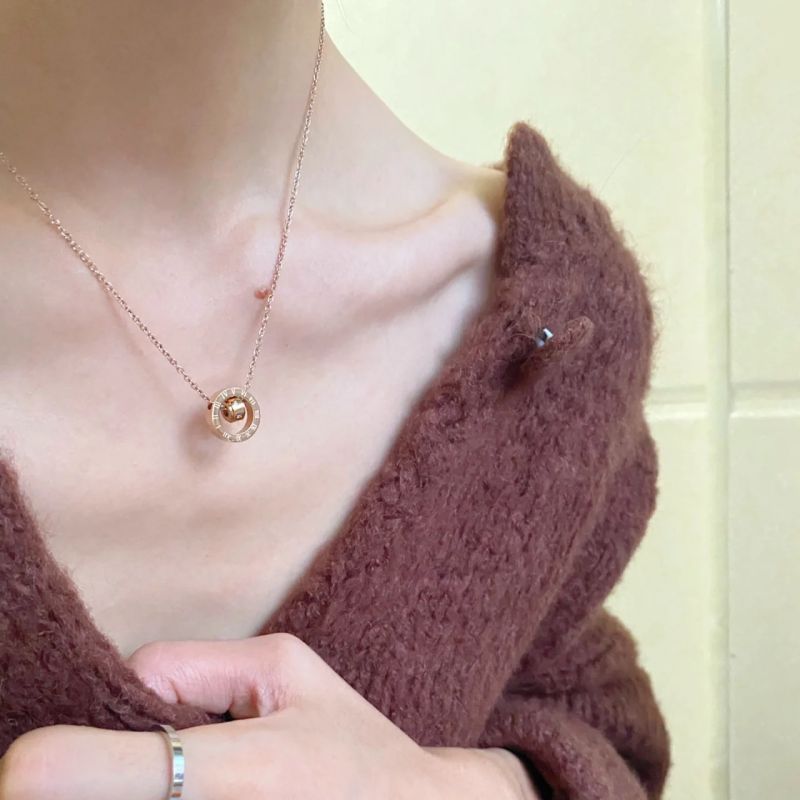 Roman Numeral Dial Necklace, Women's Zircon Pendant, Simple Circular Ring Collarbone Chain, Light Luxury, High-end_ipsvogv.com