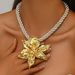 2024 New Style Women's Exaggerated Three Dimensional Flower Design Versatile Pendant Clavicle Chain Necklace_ipsvogv.com