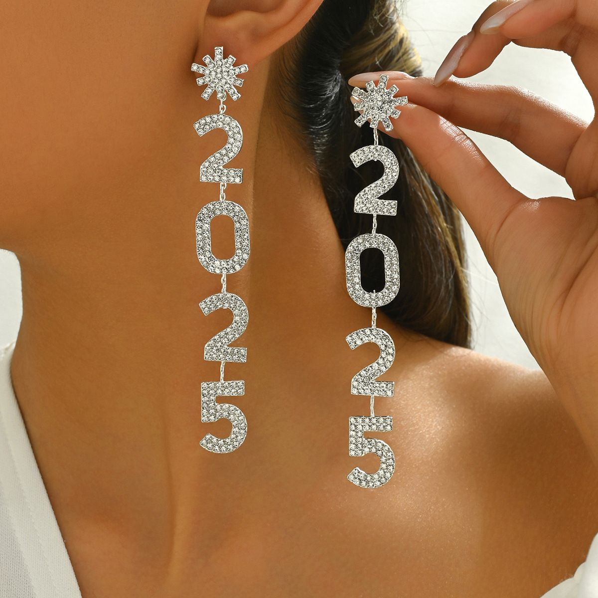 New light luxury style women's inlaid with personality 2025 snowflake niche design earrings_ipsvogv.com