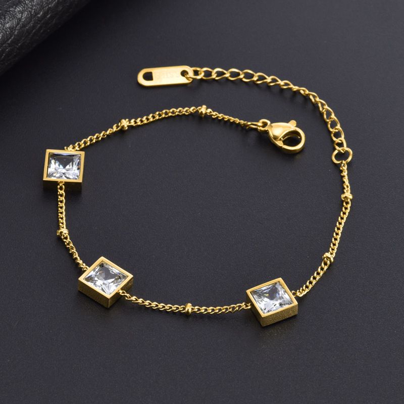 Emerald White Collar Chain Necklace with Colorless Inns Style, Small and Popular Design, Light Luxury Titanium Steel_ipsvogv.com