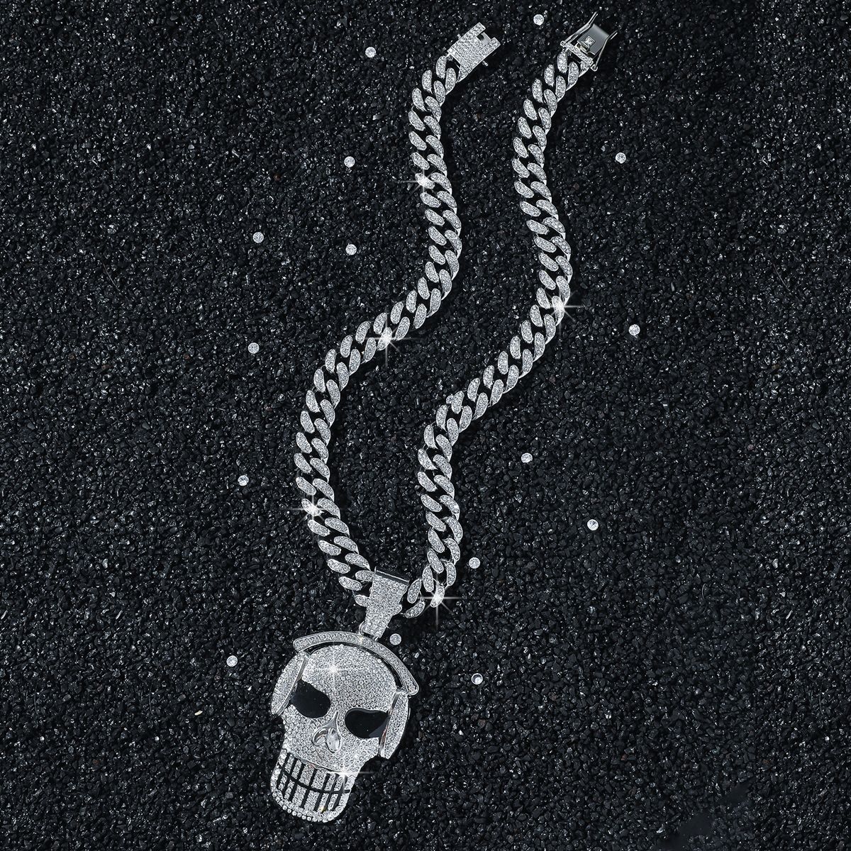New Personalized Men's Hip Hop Style Skull Pendant Necklace_ipsvogv.com