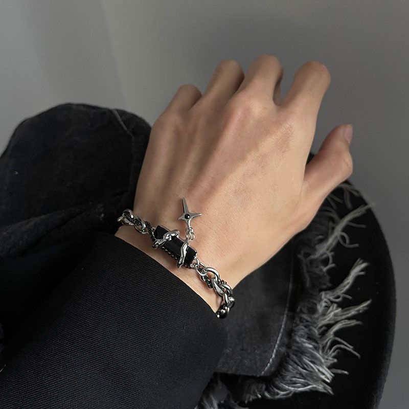 Star Entangled Black Diamond For Men And Women, Light Luxury Instagram, Niche Design, High-end, Non Fading, Minimalist_ipsvogv.com