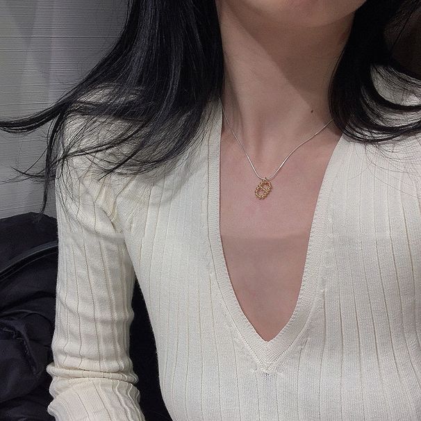 Double layer pearl camellia necklace women Xia light luxury niche design senior neck chain tassel chain accessories_ipsvogv.com