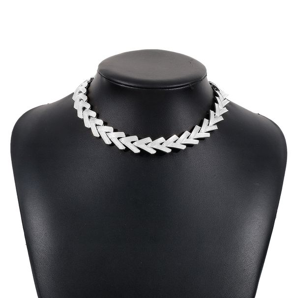 N11369 Baroque V-shaped Necklace Vintage Simple Metallic Clavicle Chain for Women_ipsvogv.com