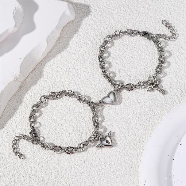 Love Lock Attraction Couple Titanium Steel Bracelet A Pair Of Simple And Fashionable Heart Shaped Lock Key Men And Women Girlfriends Bracelet Jewelry_ipsvogv.com