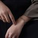 New Ins Simple Loop Interlocking For Women, Light , High End, Versatile Gold Titanium Steel Bracelet Jewelry_ipsvogv.com