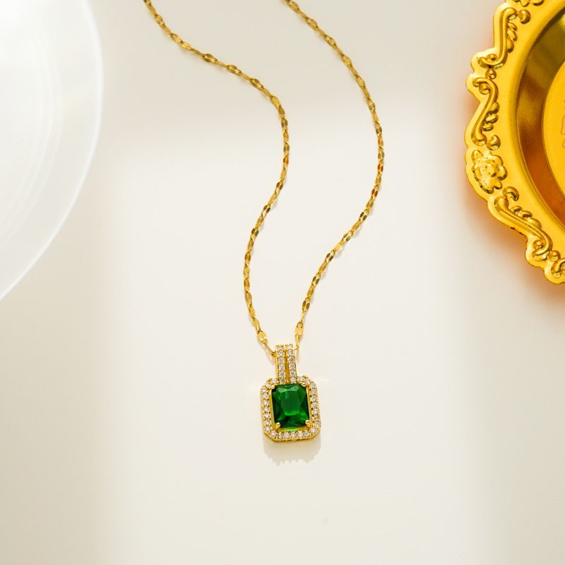 New Fashion And Temperament Multi-color Zircon Necklace Copper Plated Emerald Girl Pink Accessories_ipsvogv.com