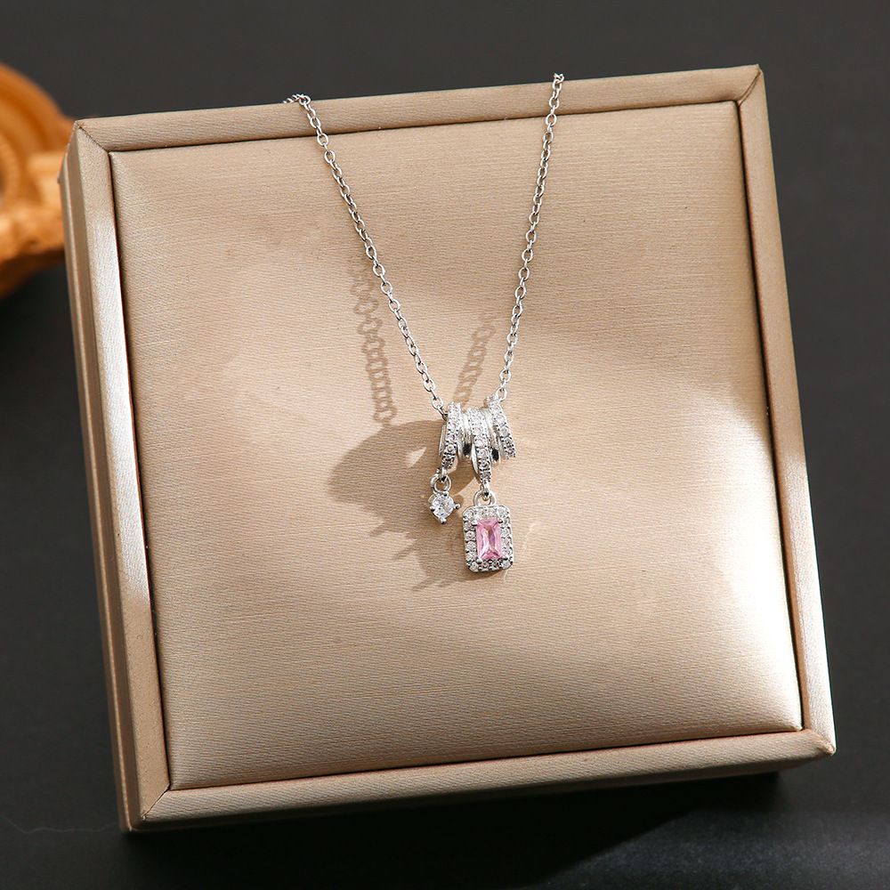 New Tassel Block Titanium Steel Necklace For Women, Sweet And Cool, Niche Design, High-end Micro Inlaid Zircon_ipsvogv.com